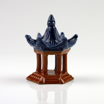 Bonsai-Figur "Pavillion mit Schwingdach", chinesische Keramikfigur