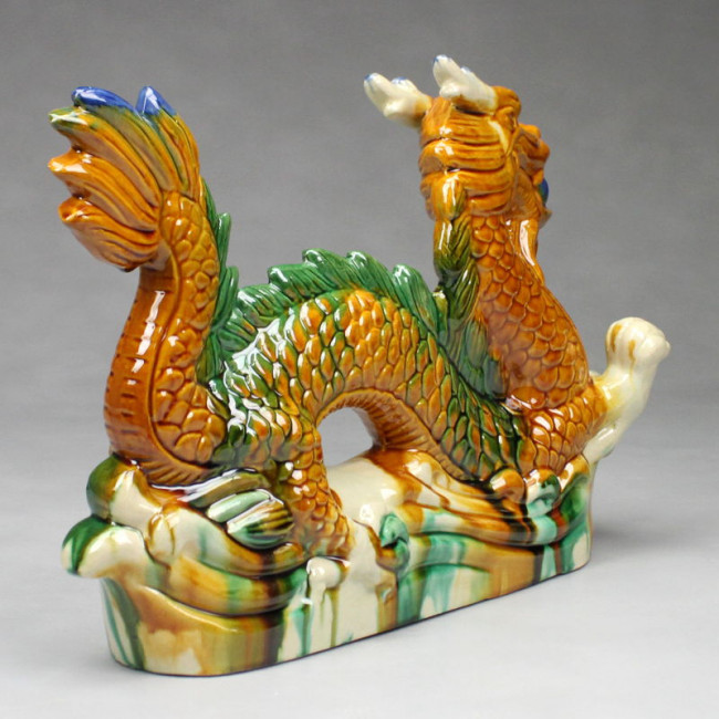 Long grüne Tang-Keramik Feng-Shui Drachen-Skulptur Chinesischer Glück-Drache 