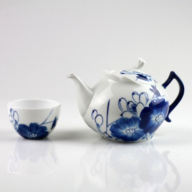 Chinesische Porzellan Teedose Lotosblumen mit Vogel Keramik Teeurne blau-weiß 