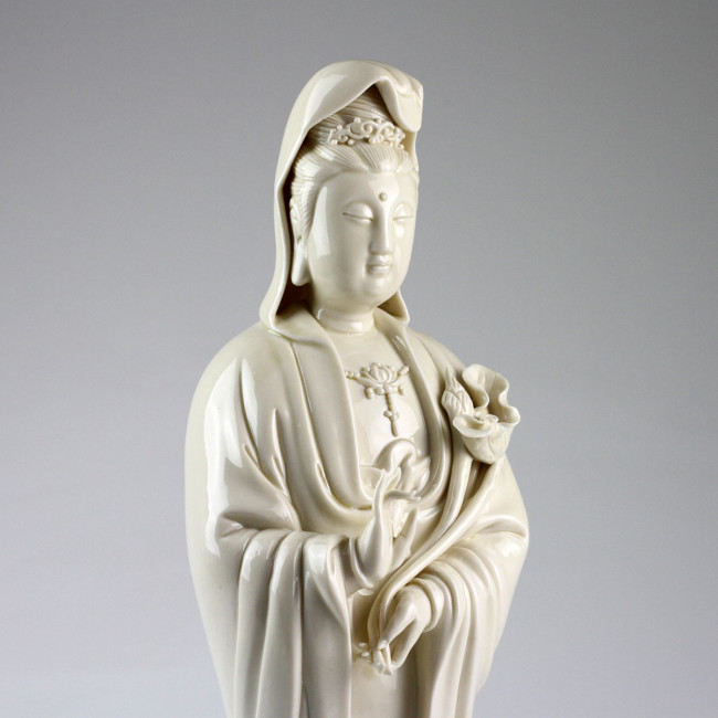 Dehua Porzellanfigur Kuan Yin Porzellan-Statue 62,5 cm Blanc-de-Chine Guan-Yin 