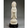 Blanc-de-Chine "Sanmian Guanyin" Kuan-yin Figur aus Dehua Porzellan