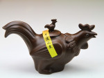 Yixing Teekanne "Chinesische Tierkreiszeichen – Der Hahn"