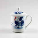 Porzellan-Teetasse mit Deckel, chinesisches Sternzeichen "Der Hahn"