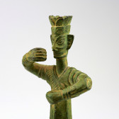 Stehende Bronzefigur Schamane (König), Sanxingdui-Replik