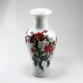 Chinesische Porzellan-Vase "Pflaumenblüte", Bodenvase handbemalt