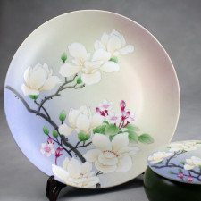 Chinesisches Porzellan-Set, Zierteller mit Porzellandose