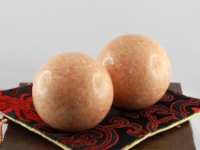Qi-Gong Kugeln aus Stein, marmoriert orange