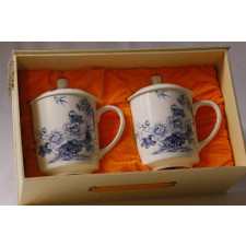 Chinesische Teetassen, Porzellan, "Pfingstrosen"
