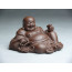 Yixing Tonfigur "Liegender Buddha mit Gebetskette"