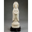 Blanc-de-Chine "Sanmian Guanyin" Porzellanfigur